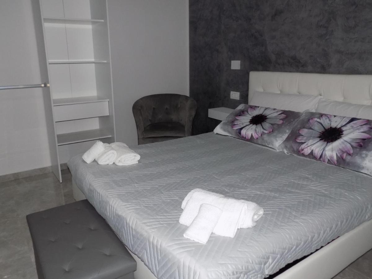 Casa Sanabria Hotel Бари Екстериор снимка