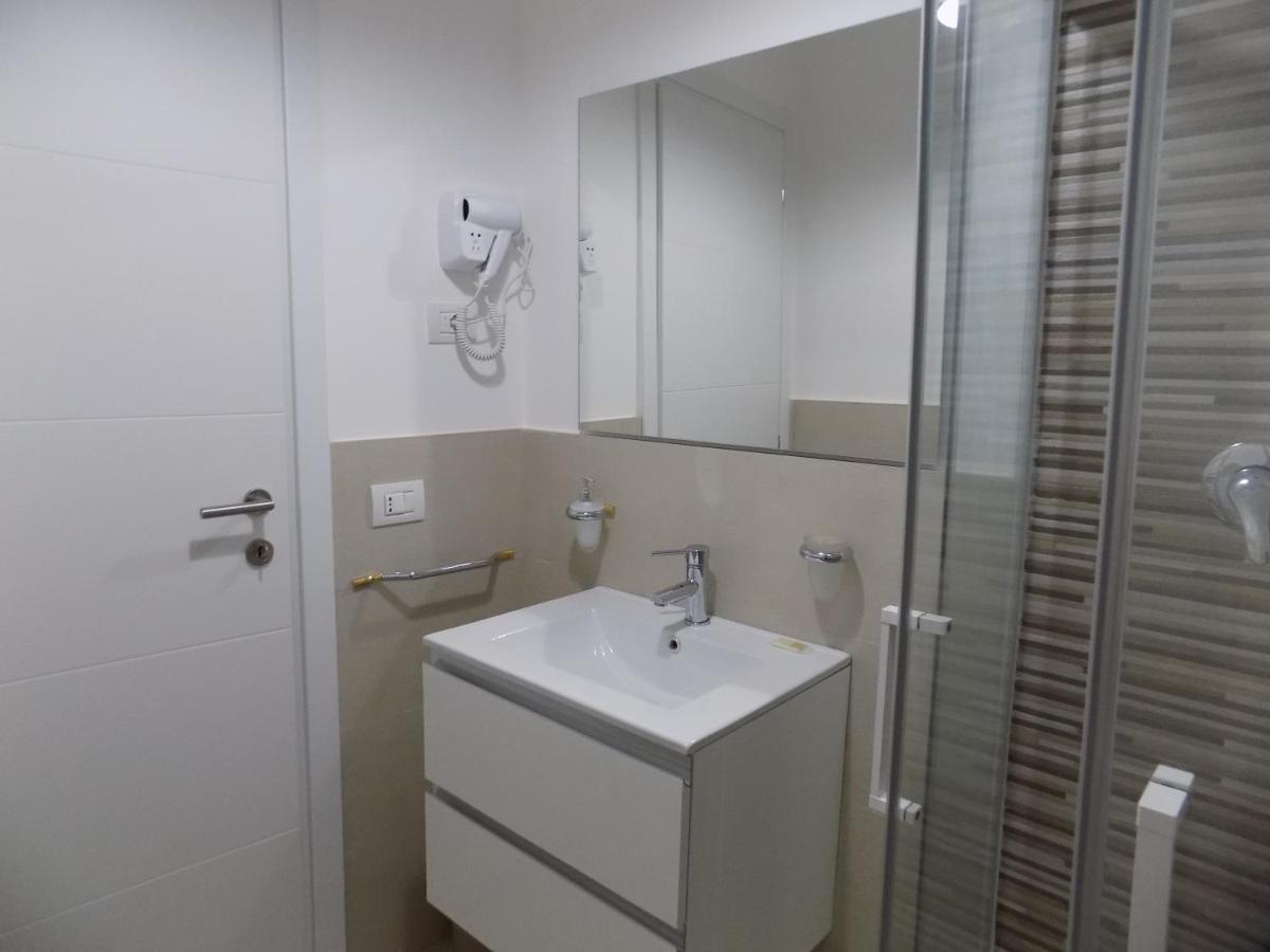 Casa Sanabria Hotel Бари Екстериор снимка