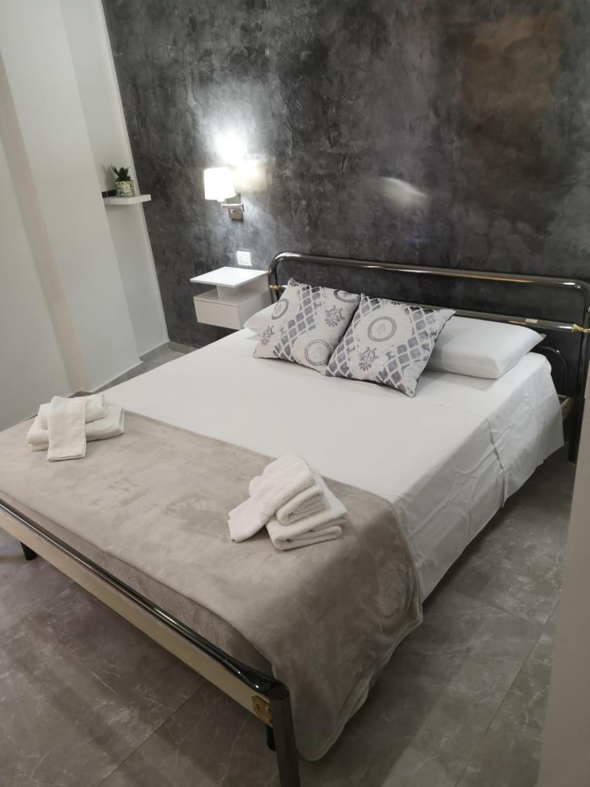 Casa Sanabria Hotel Бари Екстериор снимка